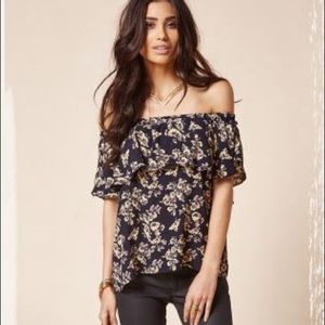 Blue Life Dreamy Ruffle Top In Night Floral